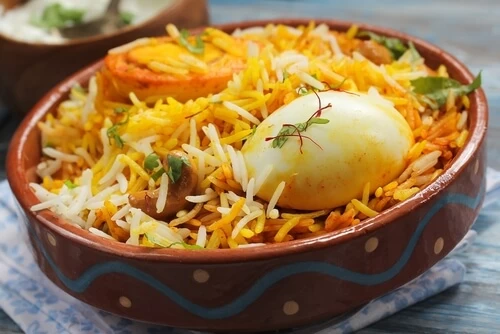 Khám phá hương vị Ấn Độ tại Phố cổ Hà Nội: Cơm trứng Biryani ngon nhất